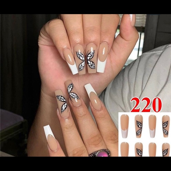 24 pcs super long Ballerina Line false nails - Picture 2 of 3
